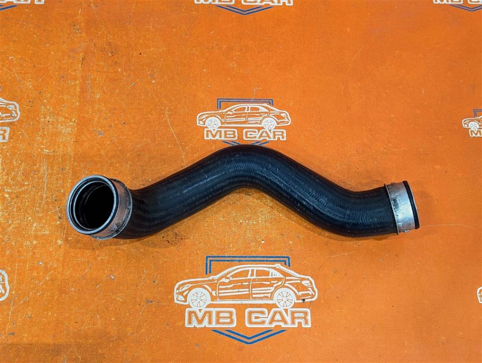 Патрубок интеркулера MERCEDES-BENZ E-класс W211/S211 (2002 - 2006) фото 1 &mdash; Разборка Мерседес