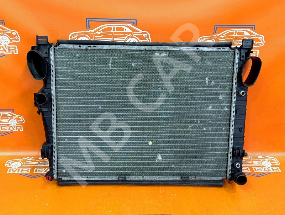 Радиатор MERCEDES-BENZ S-класс W220 (1998 - 2005) фото 1 — Разборка Мерседес