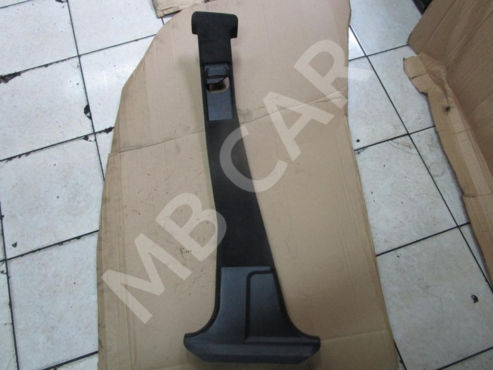 Накладка средней стойки MERCEDES-BENZ C-класс W202/S202 (1993 - 1997) фото 1 &mdash; Разборка Мерседес