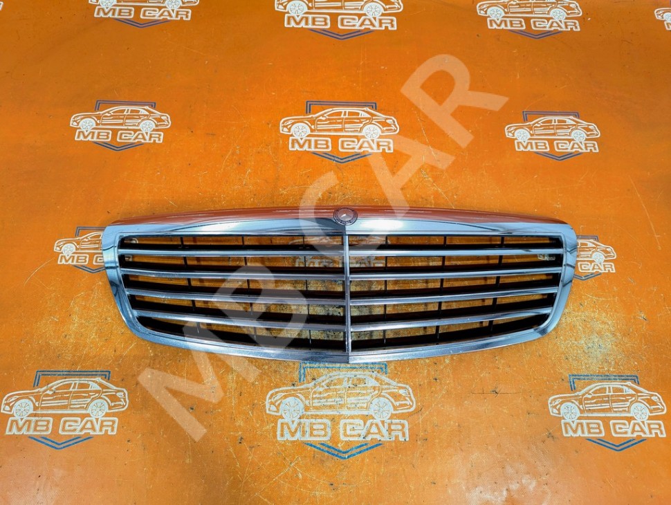 Решетка радиатора MERCEDES-BENZ S-класс W221 рестайлинг (2009 - 2013) фото 1 — Разборка Мерседес