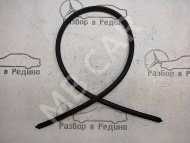 Уплотнитель капота MERCEDES-BENZ V-класс W639 (2003 - 2014) — Разборка Мерседес