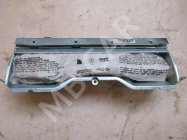 Подушка безопасности коленная MERCEDES-BENZ C-класс W204/S204 (2006 - 2011) — Разборка Мерседес