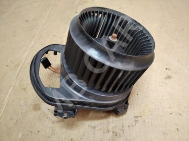 Моторчик печки MERCEDES-BENZ CLA-класс C117/X117 (2013 - 2016) — Разборка Мерседес