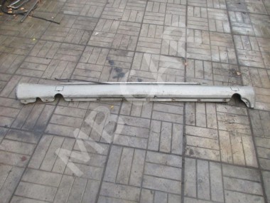 Порог пластиковый левый MERCEDES-BENZ W124 W124/S124/C124/A124 (1984 - 1993) — Разборка Мерседес