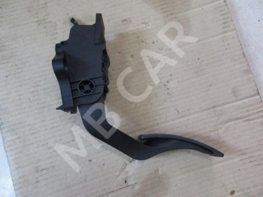 Педаль газа электронная MERCEDES-BENZ CLA-класс C117/X117 рестайлинг (2016 - 2019) — Разборка Мерседес