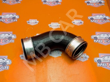 Патрубок интеркулера MERCEDES-BENZ E-класс W211/S211 (2002 - 2006) — Разборка Мерседес