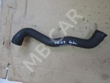 Патрубок радиатора MERCEDES-BENZ E-класс W210/S210 рестайлинг (1999 - 2003) — Разборка Мерседес