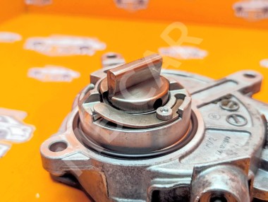 Насос вакуумный MERCEDES-BENZ C-класс W203/S203/CL203 рестайлинг (2004 - 2008) — Разборка Мерседес