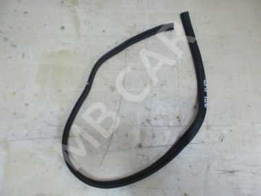 Уплотнитель моторного отсека MERCEDES-BENZ E-класс W211/S211 (2002 - 2006) — Разборка Мерседес