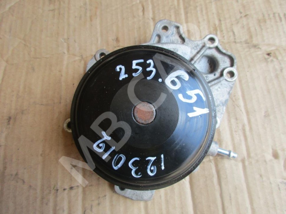 Помпа MERCEDES-BENZ GLC-класс Coupe C253 (2016 - 2019) фото 1 — Разборка Мерседес