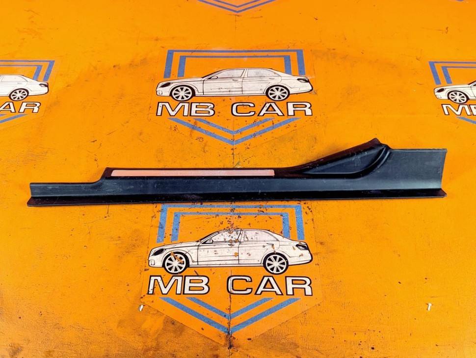 Накладка порога внутренняя MERCEDES-BENZ C-класс W203/S203/CL203 рестайлинг (2004 - 2008) C 220 CDI 2.2 AT (150 л.с.) фото 1 &mdash; Разборка Мерседес