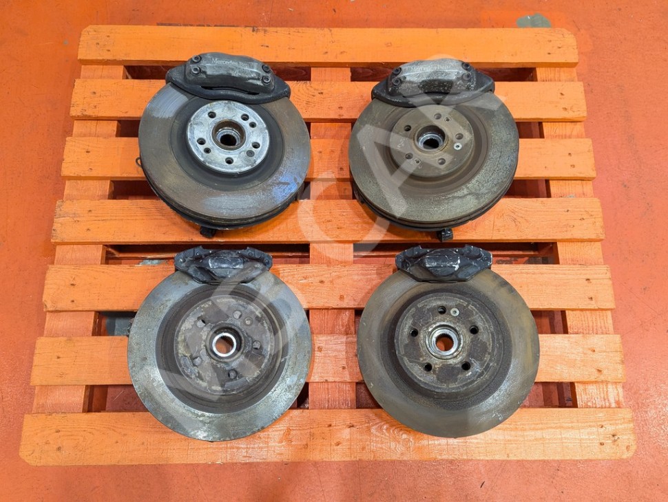 Комплект тормозов MERCEDES-BENZ M-класс W163 рестайлинг (2001 - 2005) фото 1 — Разборка Мерседес