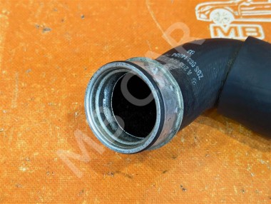 Патрубок интеркулера MERCEDES-BENZ C-класс W203/S203/CL203 (2000 - 2004) — Разборка Мерседес