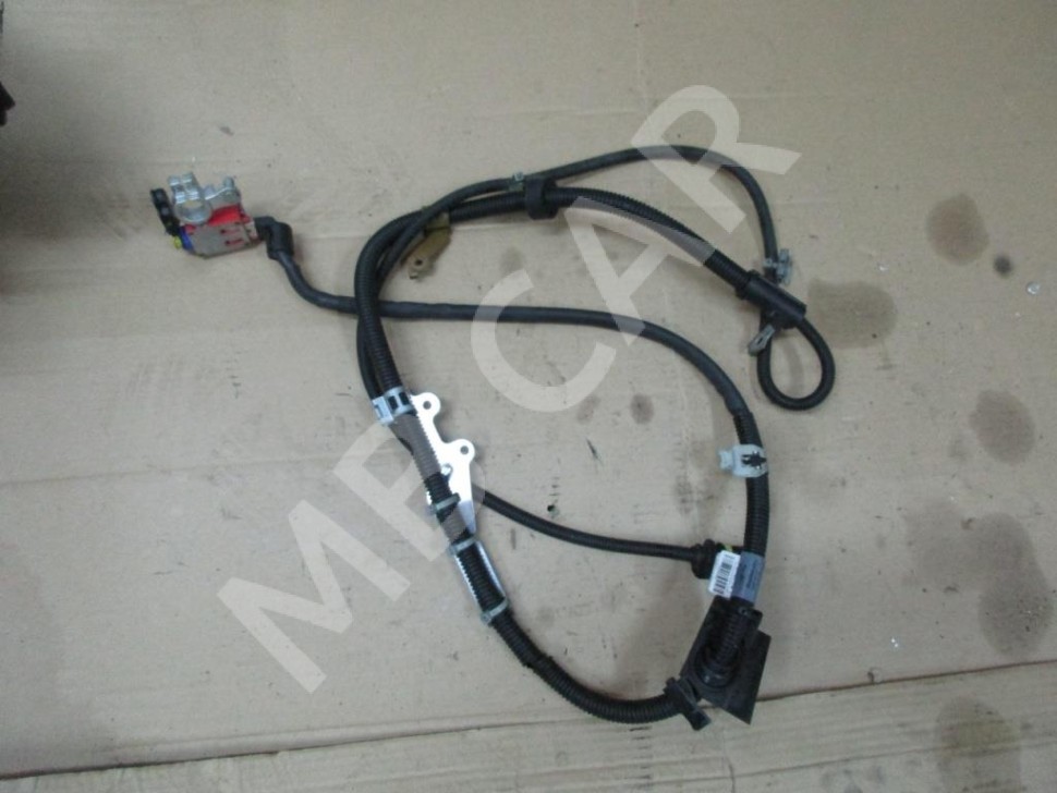 Провод стартера MERCEDES-BENZ E-класс W212/S212/C207/A207 рестайлинг (2013 - 2016) фото 1 — Разборка Мерседес