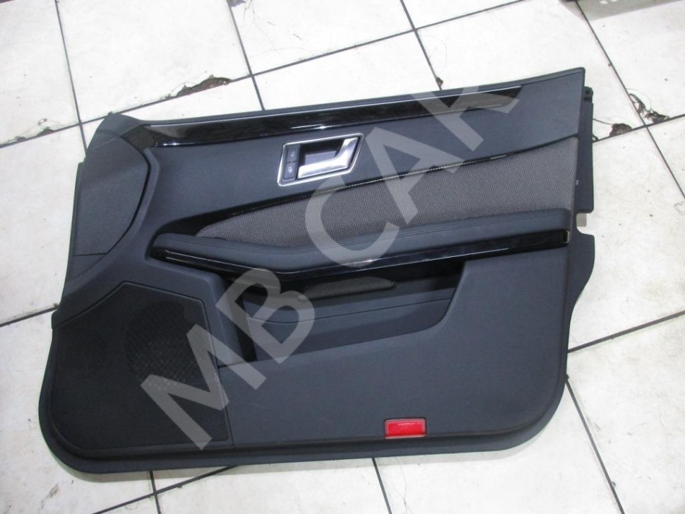 Карта двери передняя правая MERCEDES-BENZ E-класс W212/S212/C207/A207 (2009 - 2013) фото 1 — Разборка Мерседес