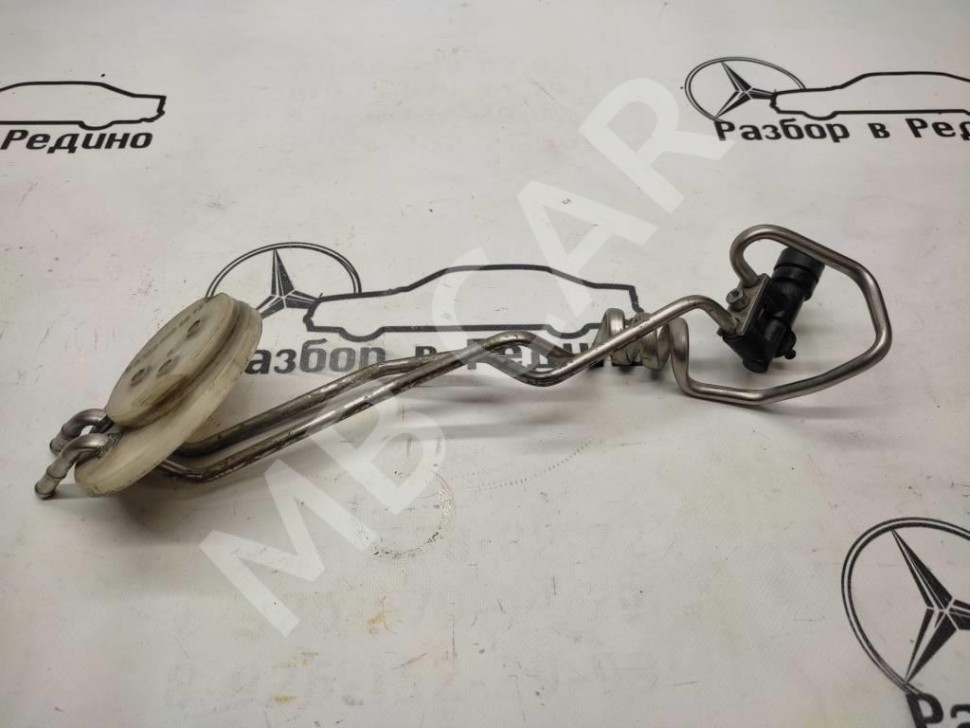 Подогреватель бачка омывателя MERCEDES-BENZ S-класс W220 (1998 - 2005) фото 1 — Разборка Мерседес