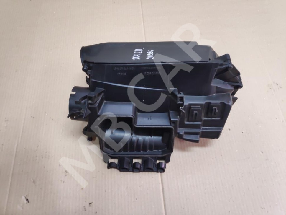 Корпус воздушного фильтра MERCEDES-BENZ C-класс W204/S204/С204 рестайлинг (2011 - 2015) фото 1 — Разборка Мерседес