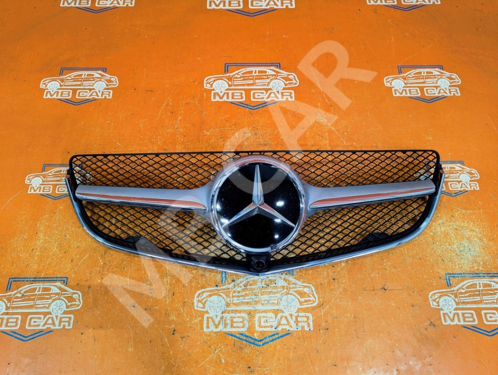 Решетка радиатора MERCEDES-BENZ E-класс W212/S212/C207/A207 рестайлинг (2013 - 2016) фото 1 &mdash; Разборка Мерседес