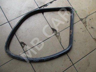 Уплотнитель стекла двери MERCEDES-BENZ GL-класс X164 (2006 - 2009) — Разборка Мерседес