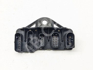 Распределитель питания MERCEDES-BENZ C-класс W205/S205/C205/A205 (2014 - 2018) — Разборка Мерседес