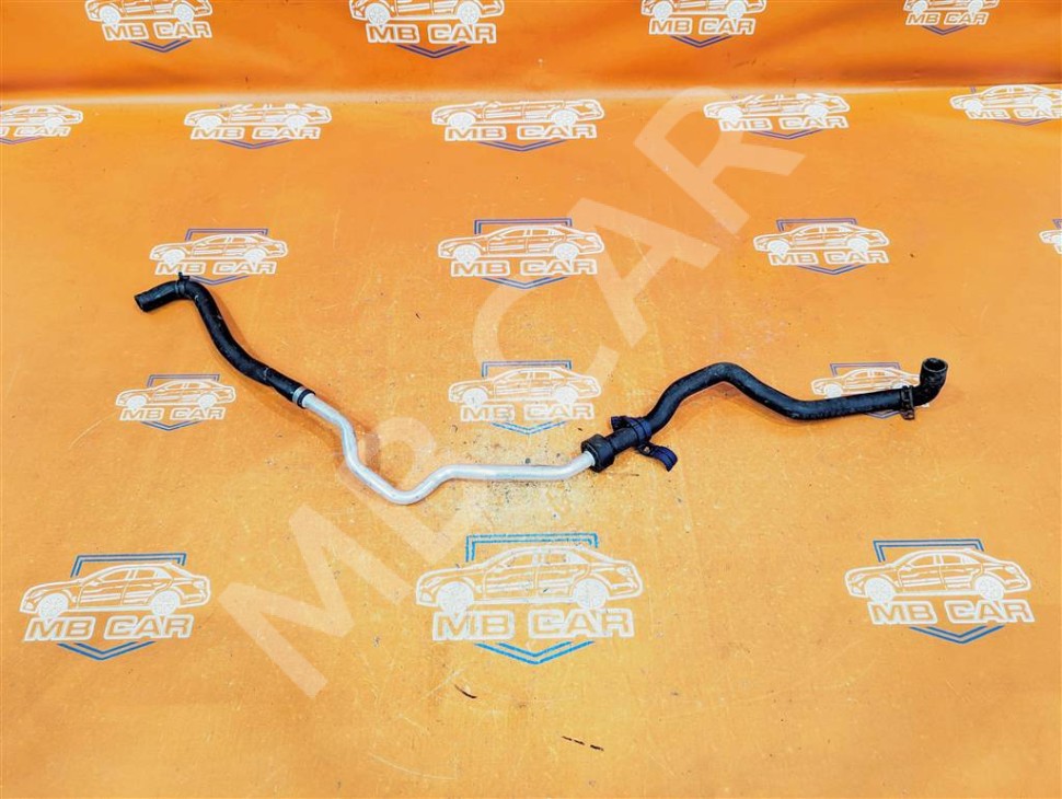 Патрубок ОЖ MERCEDES-BENZ GLE-класс Coupe C292 (2015 - 2019) фото 1 — Разборка Мерседес