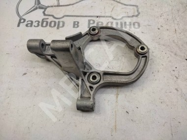 Кронштейн MERCEDES-BENZ C-класс W204/S204/С204 рестайлинг (2011 - 2015) — Разборка Мерседес