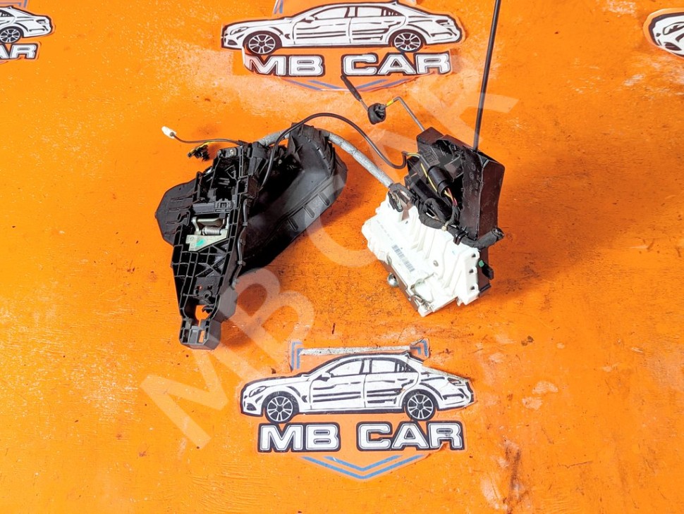Замок двери передней правой MERCEDES-BENZ M-класс W164 рестайлинг (2008 - 2011) фото 1 &mdash; Разборка Мерседес