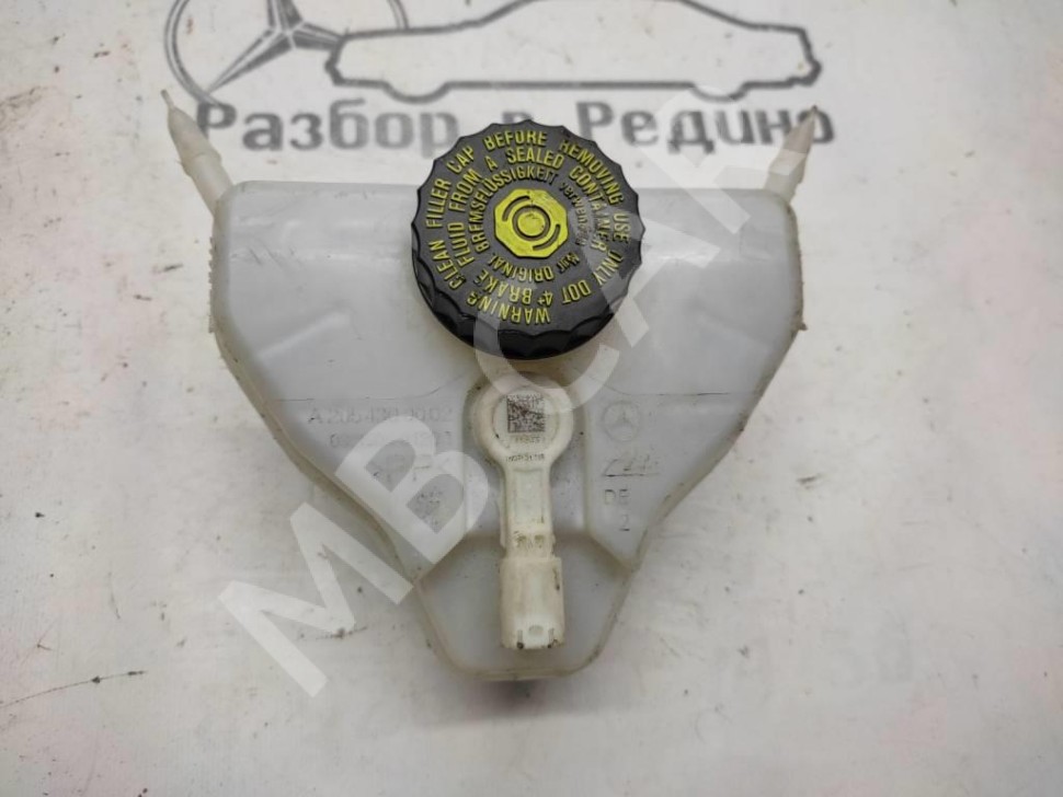 Бачок тормозной жидкости MERCEDES-BENZ GLC-класс X253 (2015 - 2019) фото 1 — Разборка Мерседес