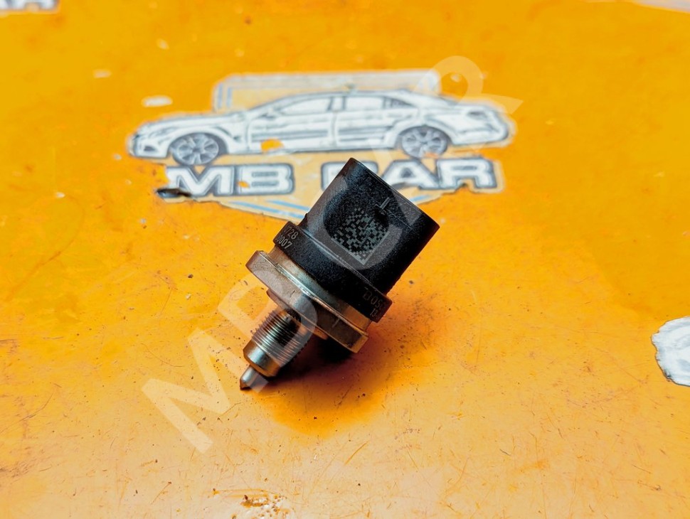 Датчик давления топлива MERCEDES-BENZ E-класс W212/S212/C207/A207 рестайлинг (2013 - 2016) фото 1 &mdash; Разборка Мерседес
