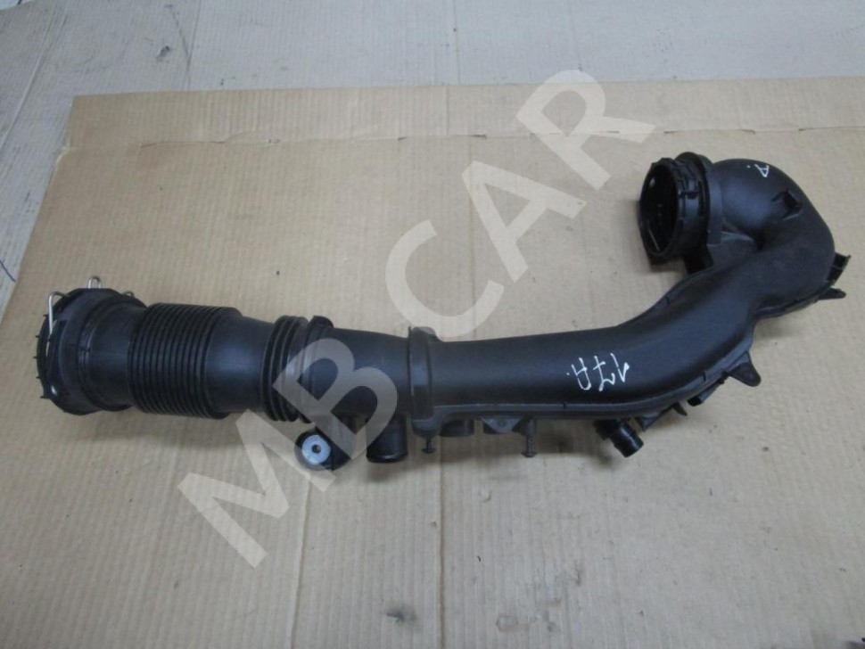 Патрубок воздушный MERCEDES-BENZ A-класс AMG W177 (2019 - 2023) фото 1 — Разборка Мерседес