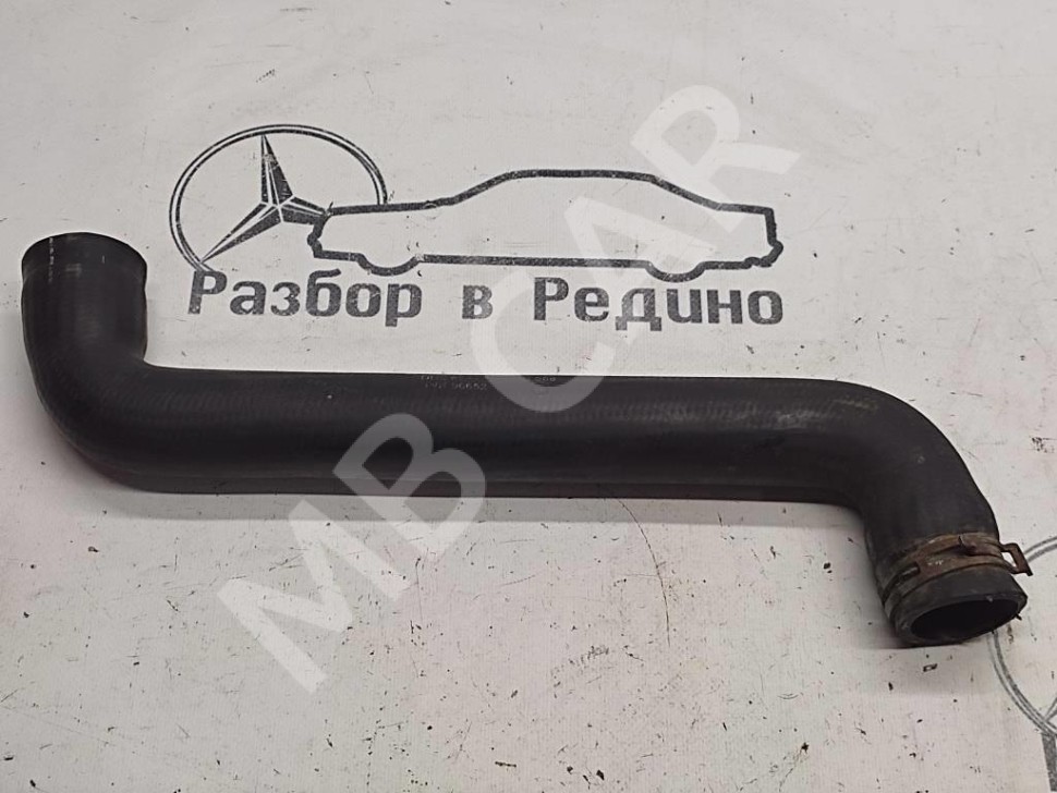 Патрубок радиатора MERCEDES-BENZ V-класс W639 (2003 - 2014) фото 1 — Разборка Мерседес