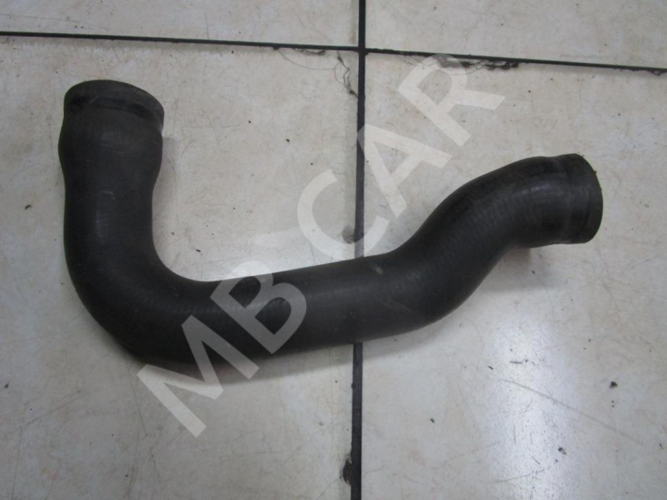 Патрубок радиатора MERCEDES-BENZ CLK-класс C208/W208 (1997 - 2000) фото 1 &mdash; Разборка Мерседес