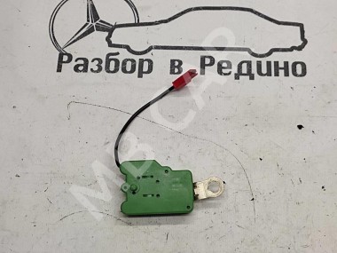 Усилитель антенны MERCEDES-BENZ S-класс W220 (1998 - 2005) — Разборка Мерседес