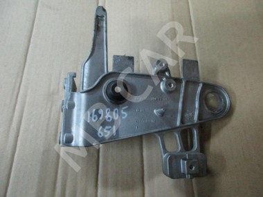 Кронштейн корпуса воздушного фильтра MERCEDES-BENZ E-класс W212/S212/C207/A207 рестайлинг (2013 - 2016) — Разборка Мерседес