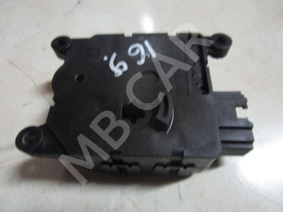 Сервоприводы печки MERCEDES-BENZ A-класс W169 рестайлинг (2008 - 2012) фото 1 — Разборка Мерседес