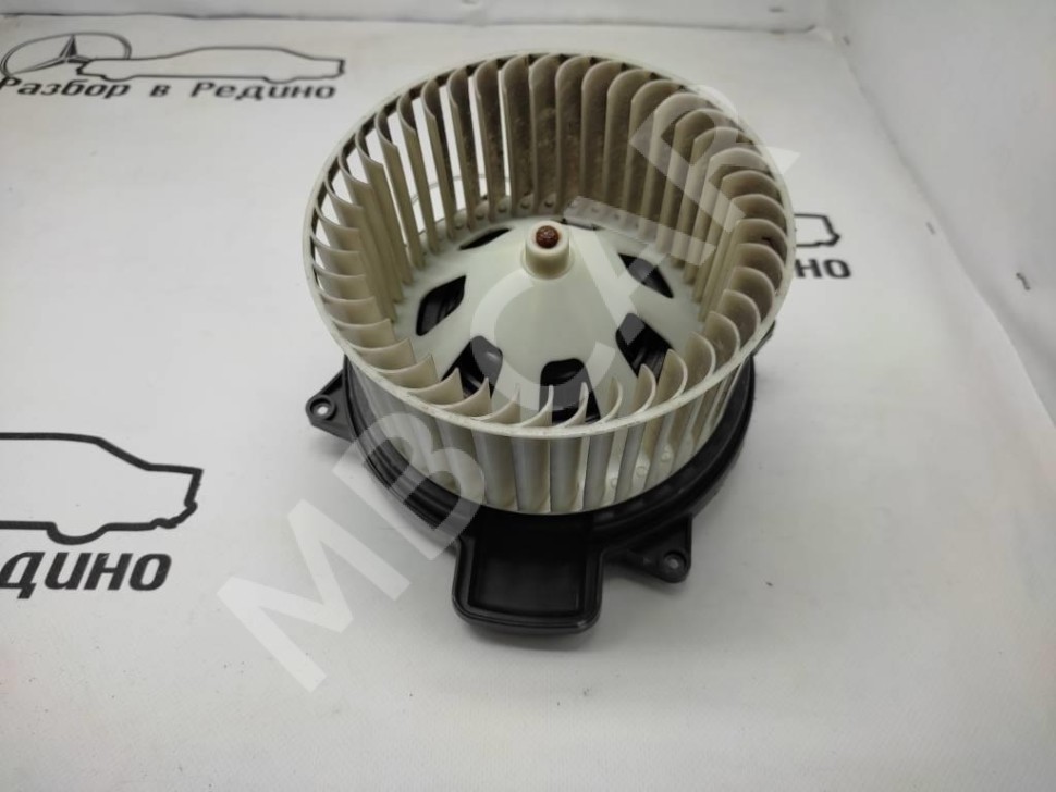 Моторчик отопителя MERCEDES-BENZ M-класс W164 рестайлинг (2008 - 2011) фото 1 &mdash; Разборка Мерседес