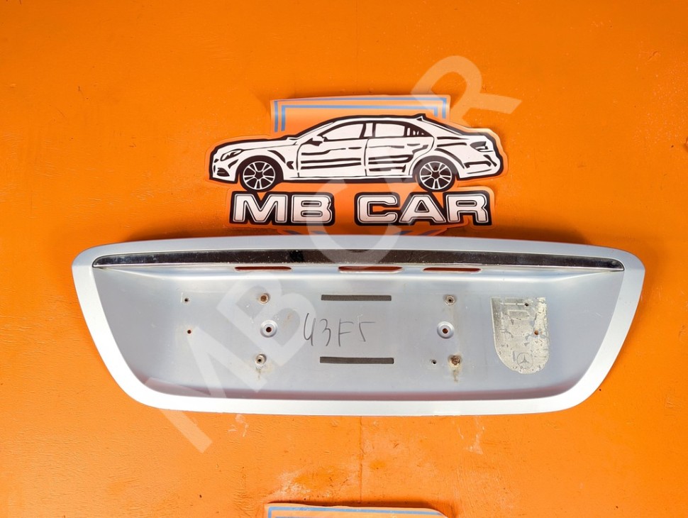 Накладка крышки багажника MERCEDES-BENZ S-класс W220 (1998 - 2005) фото 1 &mdash; Разборка Мерседес