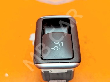 Кнопка закрытия багажника MERCEDES-BENZ C-класс W204/S204/С204 рестайлинг (2011 - 2015) — Разборка Мерседес