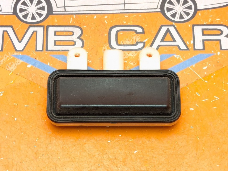 Кнопка закрытия багажника MERCEDES-BENZ E-класс W212/S212/C207/A207 (2009 - 2013) фото 1 &mdash; Разборка Мерседес