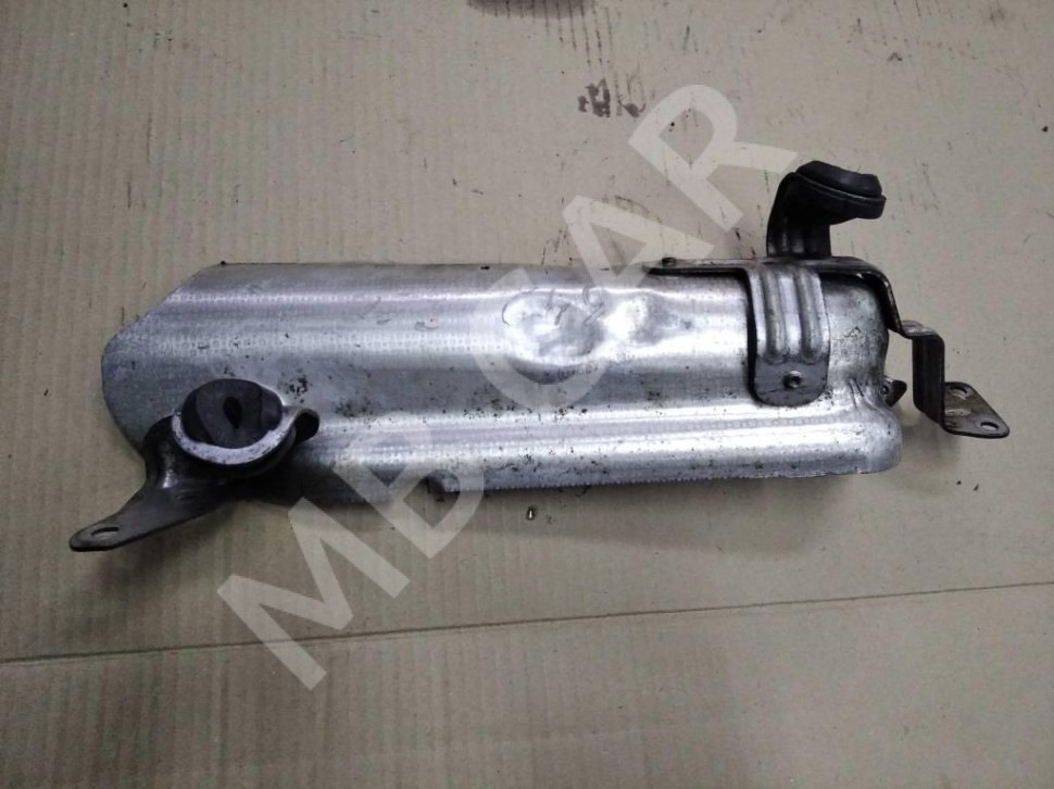 Кронштейн корпуса воздушного фильтра MERCEDES-BENZ C-класс W204/S204 (2006 - 2011) фото 1 — Разборка Мерседес