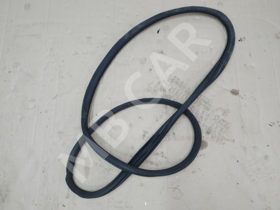 Уплотнитель дверного проема ( на кузове ) MERCEDES-BENZ C-класс AMG W205/S205/C205/A205 (2014 - 2018) фото 1 — Разборка Мерседес