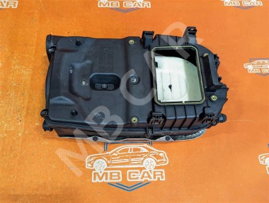 Корпус воздушного фильтра MERCEDES-BENZ C-класс W204/S204 (2006 - 2011) — Разборка Мерседес