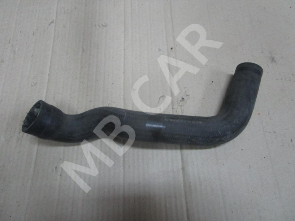 Патрубок радиатора MERCEDES-BENZ M-класс W163 (1997 - 2001) фото 1 — Разборка Мерседес