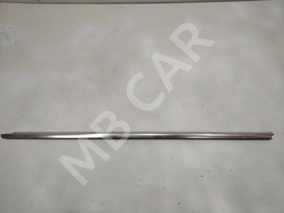 Молдинг стекла двери MERCEDES-BENZ E-класс W212/S212/C207/A207 (2009 - 2013) фото 1 &mdash; Разборка Мерседес