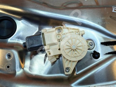 Стеклоподъемник передний левый MERCEDES-BENZ C-класс W204/S204/С204 рестайлинг (2011 - 2015) — Разборка Мерседес