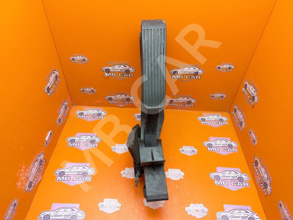 Педаль газа электронная MERCEDES-BENZ C-класс W203/S203/CL203 рестайлинг (2004 - 2008) фото 1 &mdash; Разборка Мерседес