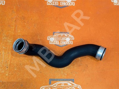 Патрубок интеркулера MERCEDES-BENZ CLK-класс C209/A209 (2002 - 2005) — Разборка Мерседес