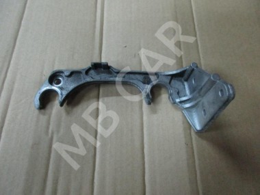 Кронштейн корпуса воздушного фильтра MERCEDES-BENZ E-класс W212/S212/C207/A207 рестайлинг (2013 - 2016) — Разборка Мерседес