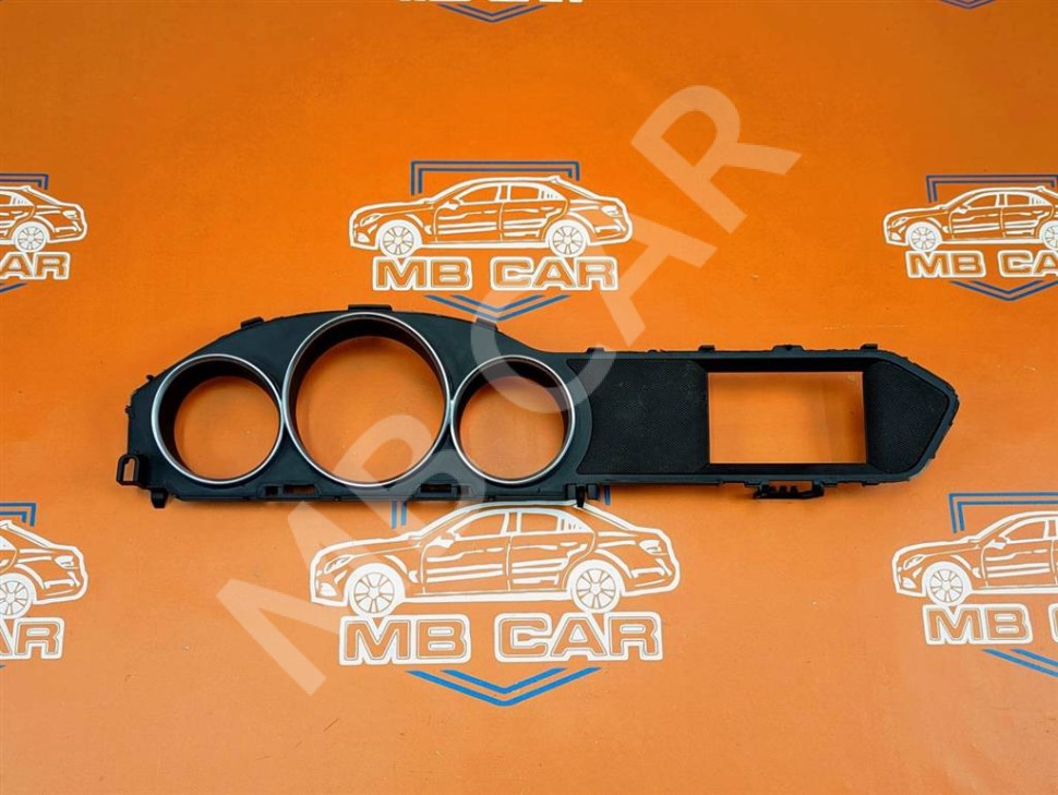 Накладка щитка приборов MERCEDES-BENZ C-класс W204/S204/С204 рестайлинг (2011 - 2015) фото 1 — Разборка Мерседес