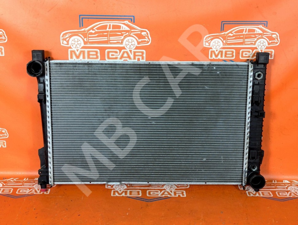 Радиатор MERCEDES-BENZ CLK-класс C209/A209 (2002 - 2005) фото 1 &mdash; Разборка Мерседес